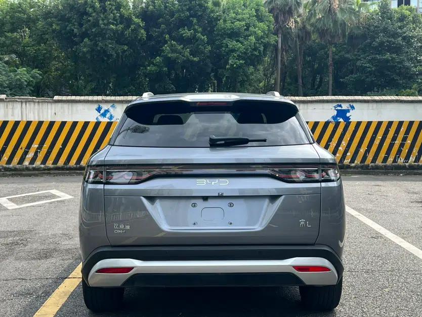 BYD Song L DM-i 2024 112 km Beyond Edition — миниатюра 6