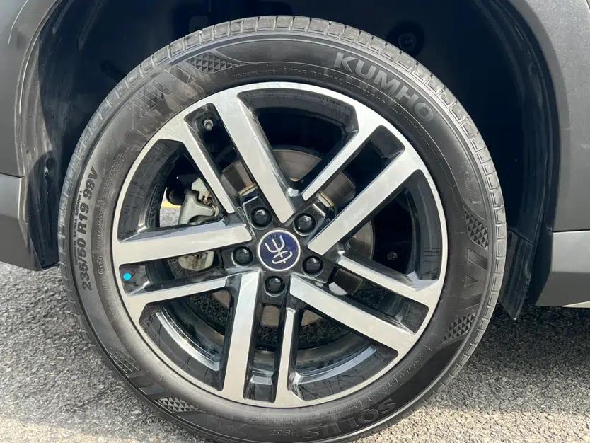 BYD Song L DM-i 2024 112 km Beyond Edition — миниатюра 8
