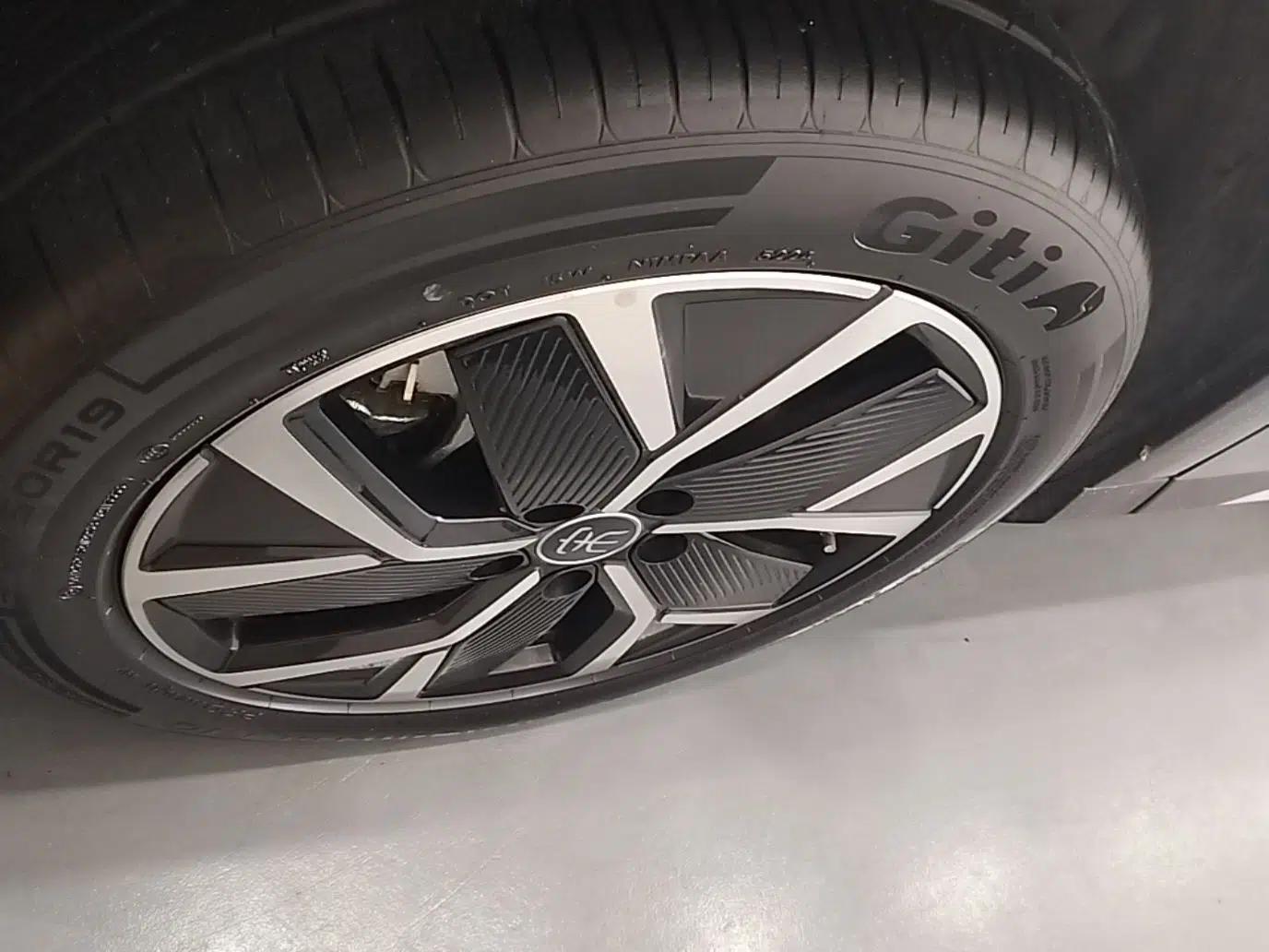 BYD Song L DM-i 2025 Intelligent Driving Version 160 km Beyond-Range Type — миниатюра 15