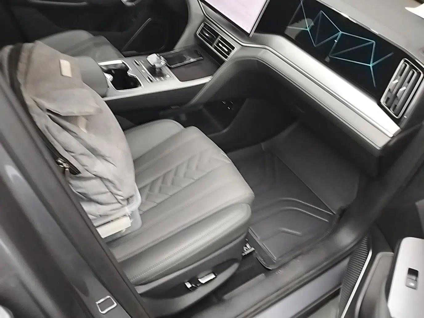 BYD Song L DM-i 2025 Intelligent Driving Version 160 km Beyond-Range Type — миниатюра 24