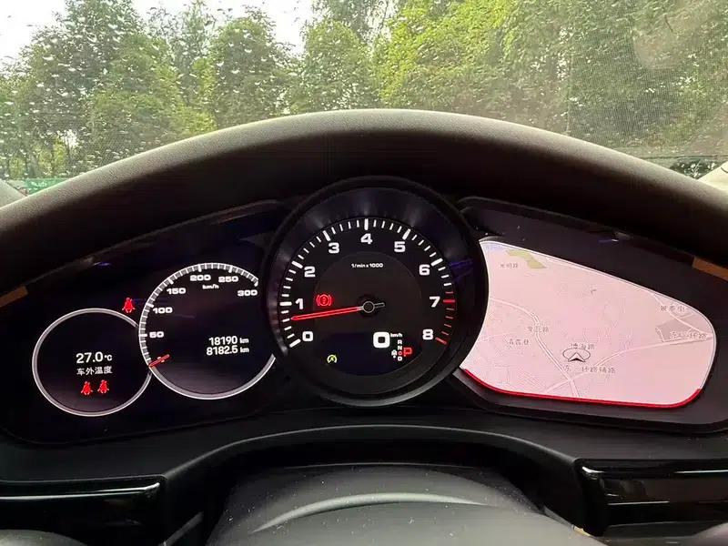 2023 Panamera 2.9T Platinum Edition — миниатюра 31