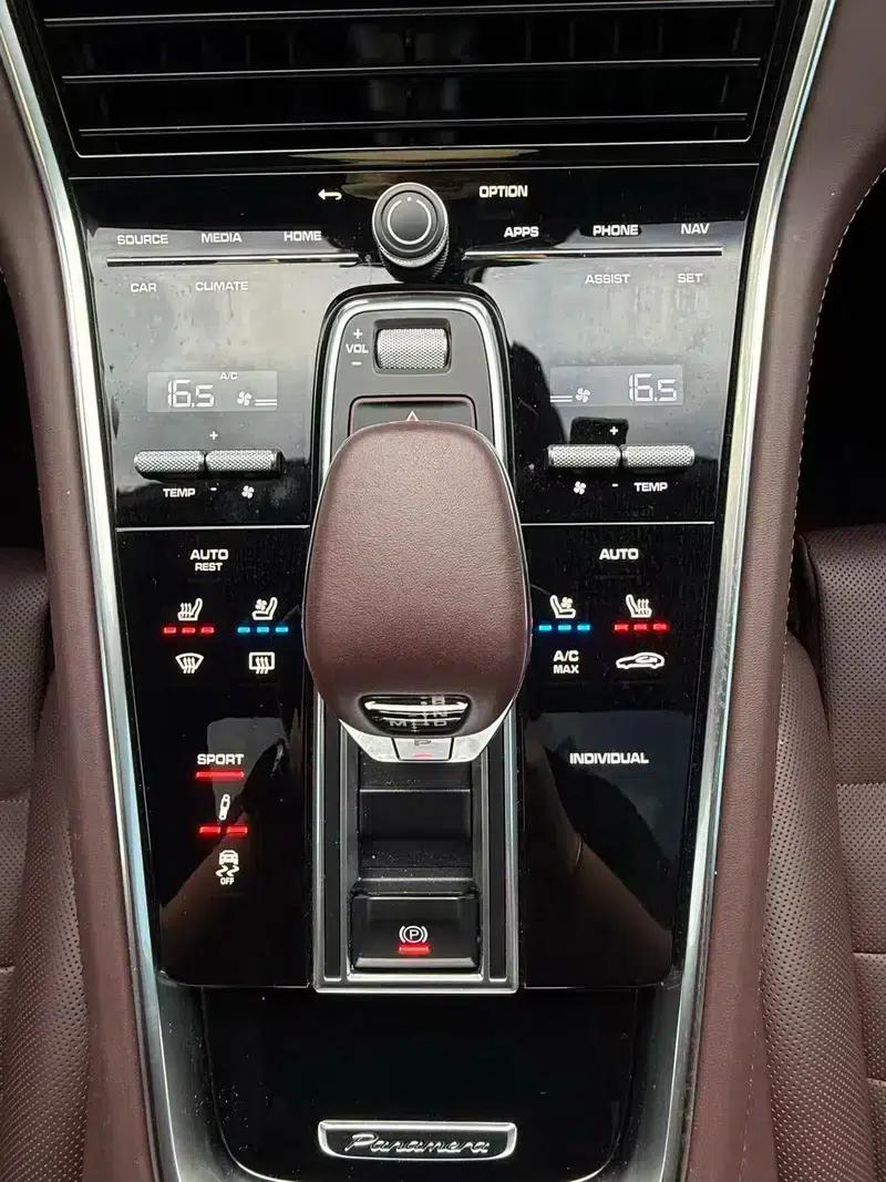 2023 Panamera 2.9T Platinum Edition — миниатюра 32