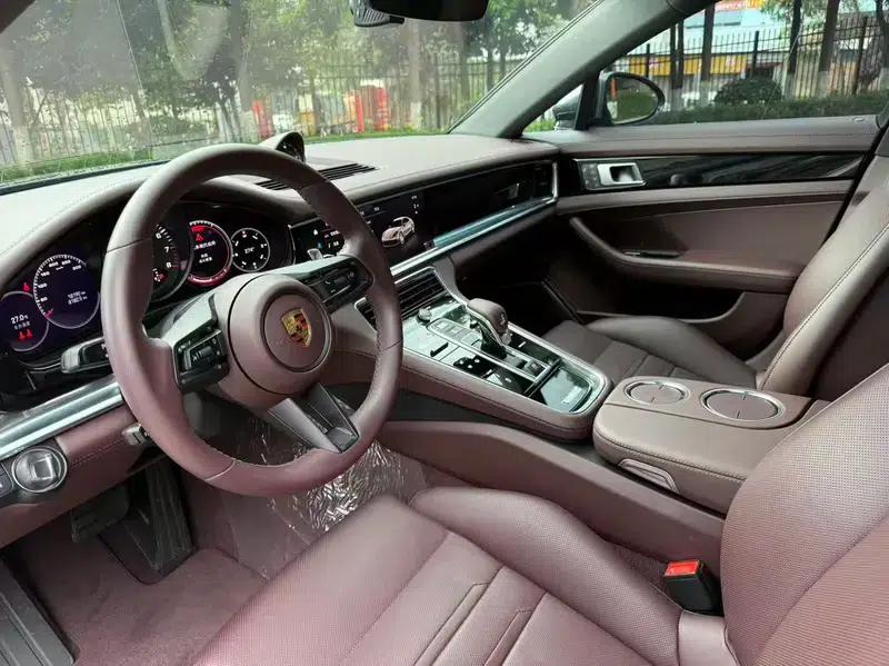 2023 Panamera 2.9T Platinum Edition — миниатюра 33