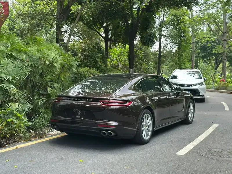 2019 Panamera 4 Executive Long Wheelbase 2.9T — миниатюра 2