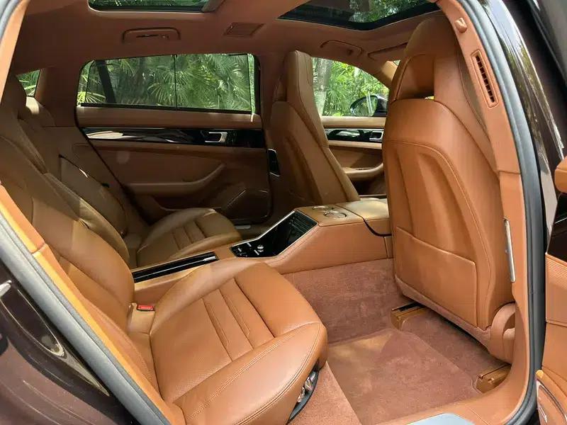 2019 Panamera 4 Executive Long Wheelbase 2.9T — миниатюра 8