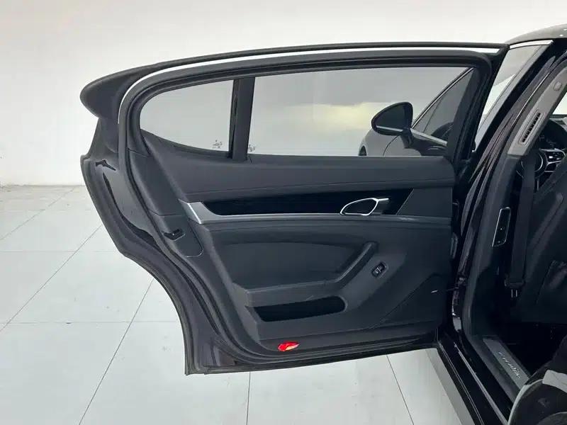 2014 Panamera 4 Executive 3.0T — миниатюра 38