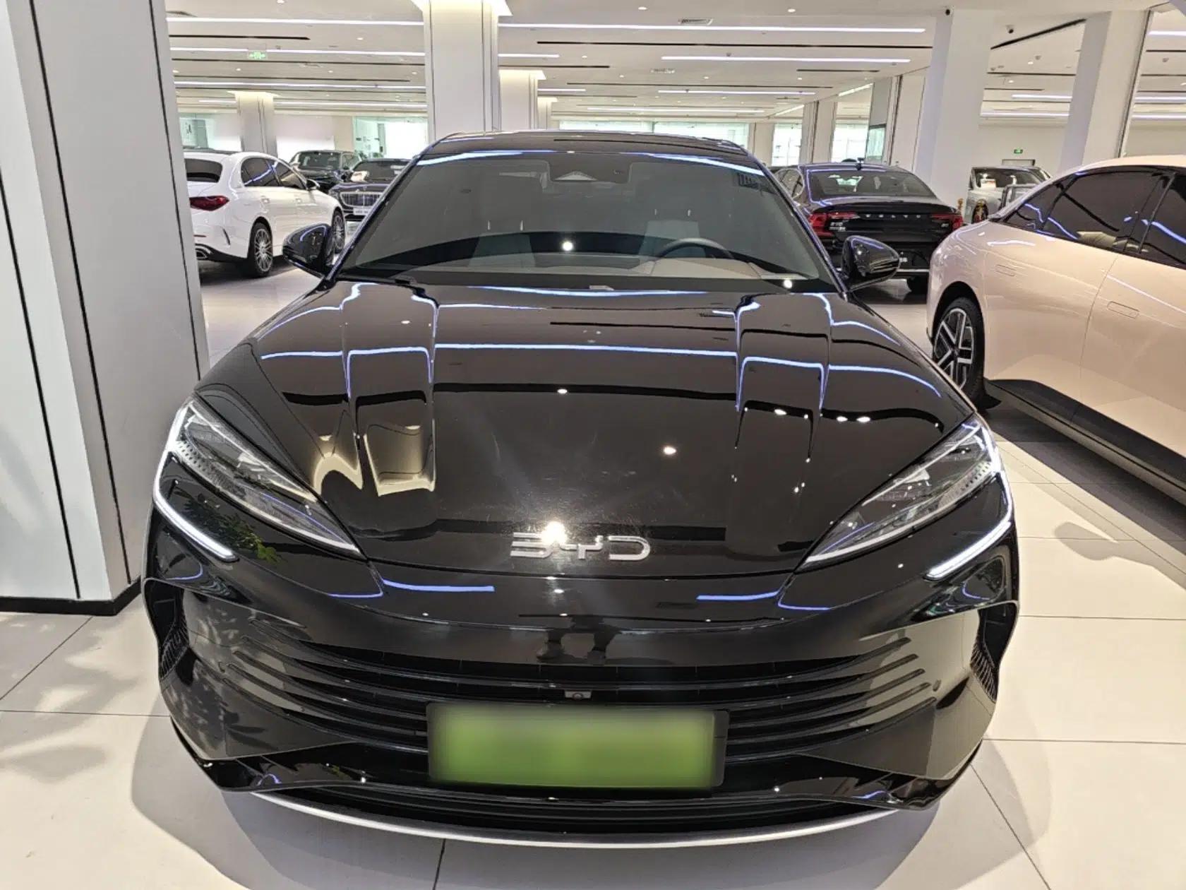 BYD Seal 2024 HONOR Edition DM-i 1.5L 121km Prestige Model — миниатюра 2