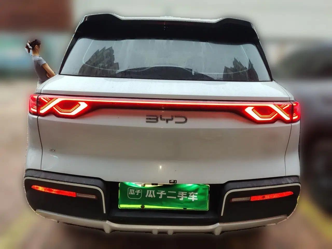 BYD Yuan UP 2025 Model 301KM Leading Version — миниатюра 5