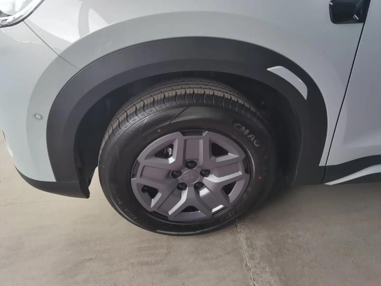 BYD Yuan UP 2025 Intelligent Driving Version 401 KM Dynamic Edition — миниатюра 10