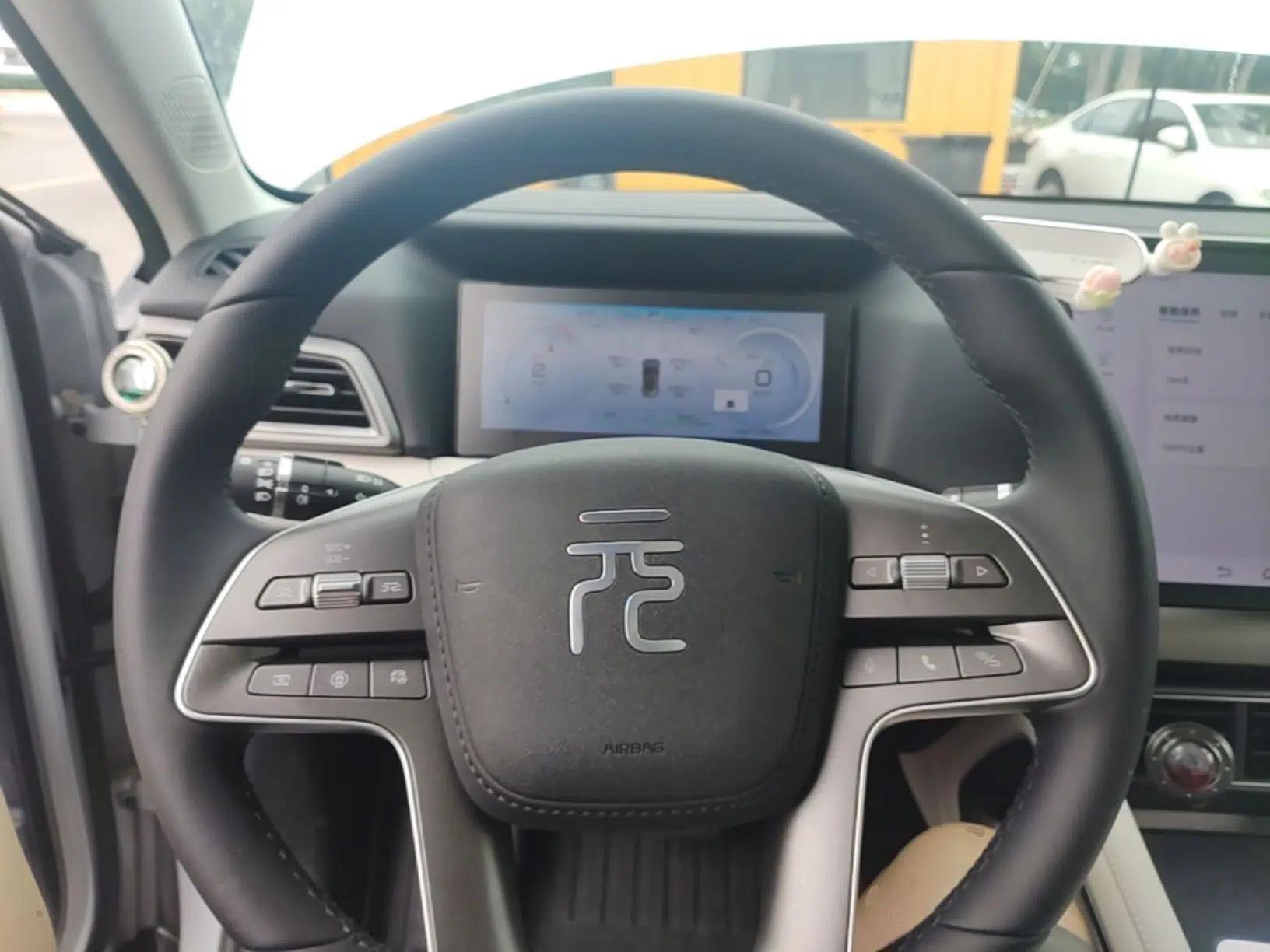 BYD Yuan UP 2024 401KM Beyond Edition — миниатюра 18
