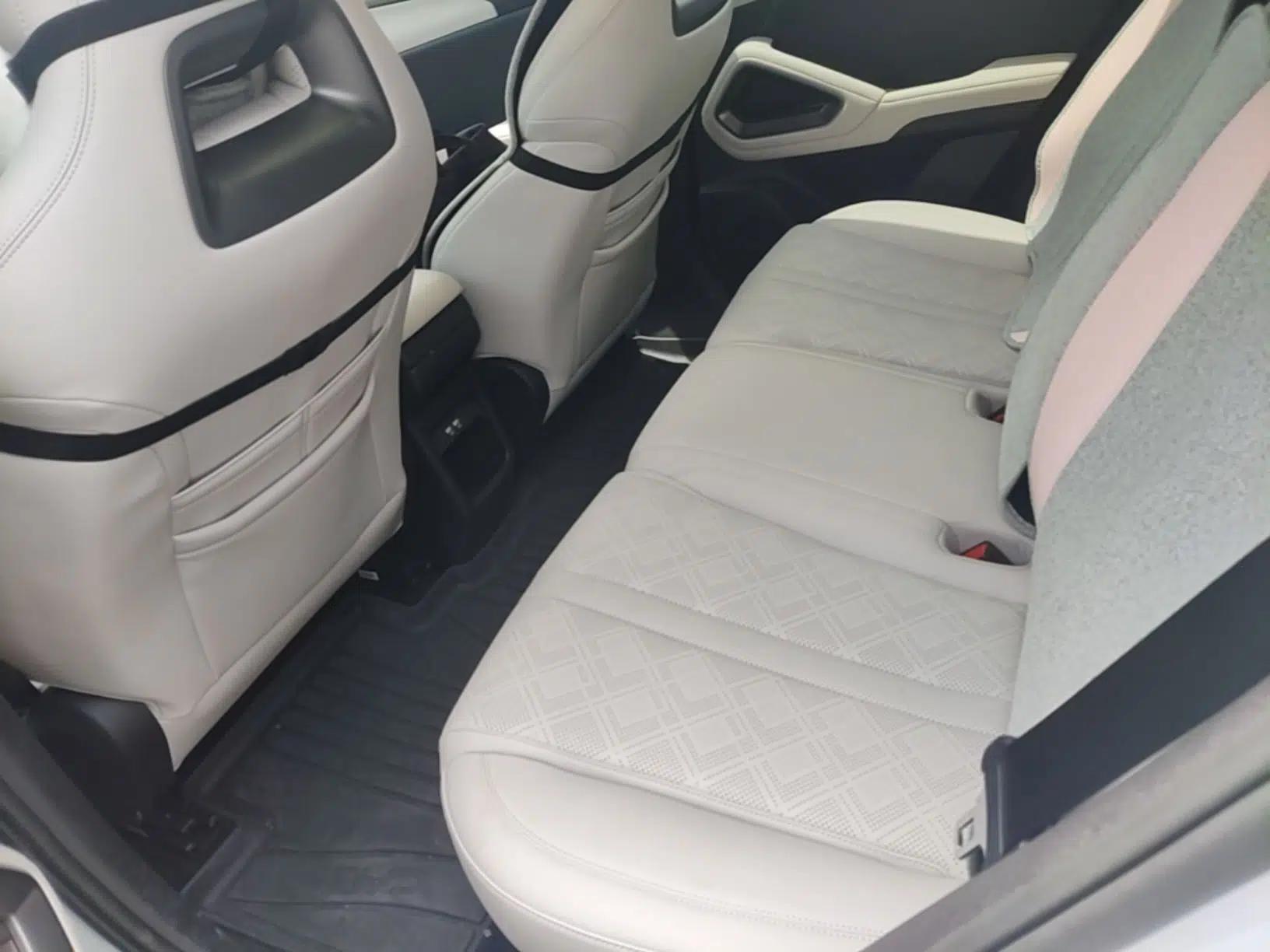 BYD Yuan UP 2024 401KM Beyond Edition — миниатюра 25