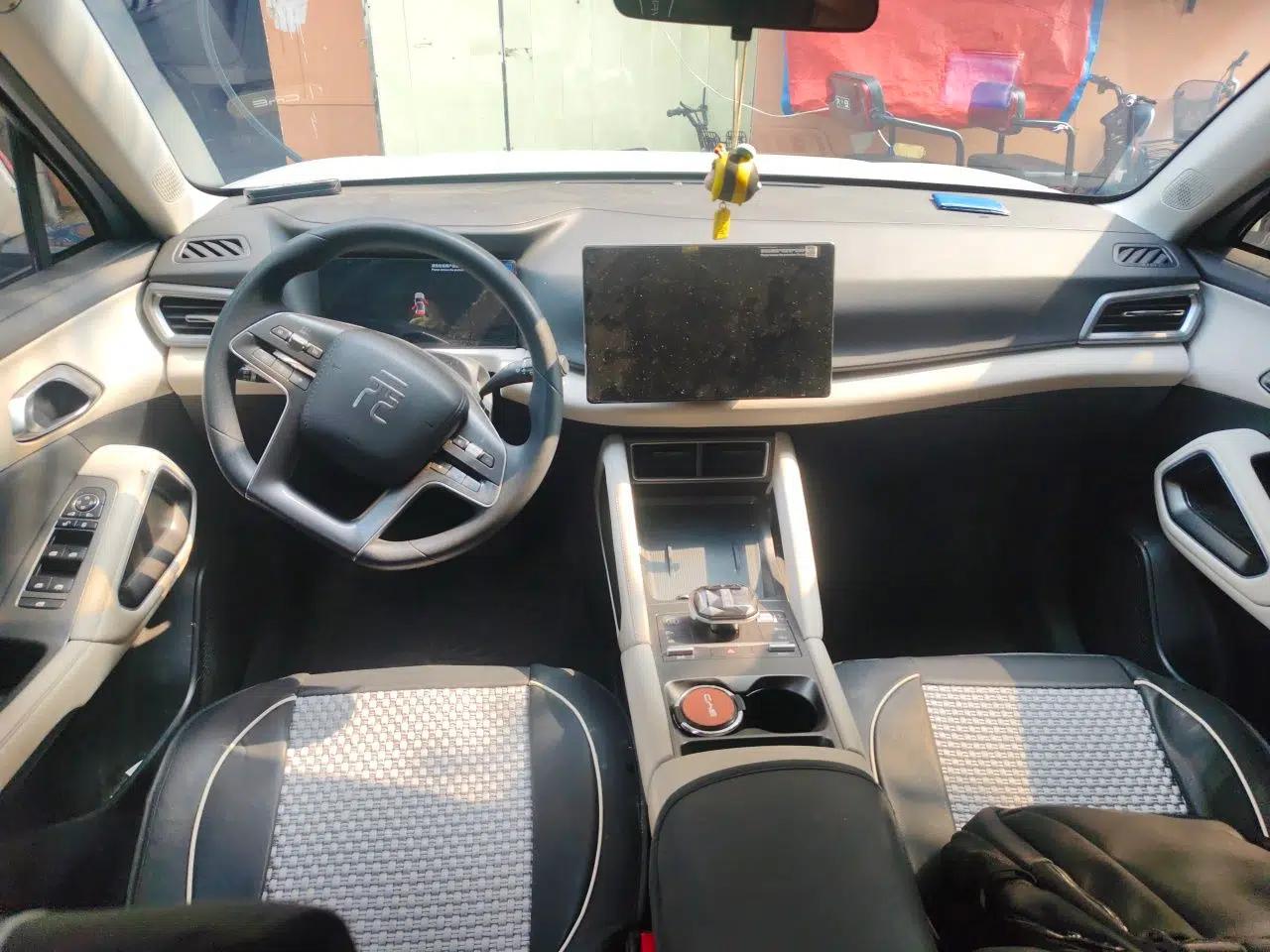 BYD Yuan UP 2024 401KM Leading Edition — миниатюра 9