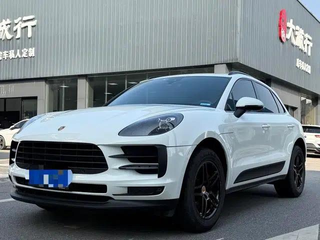 2018 Macan 2.0T