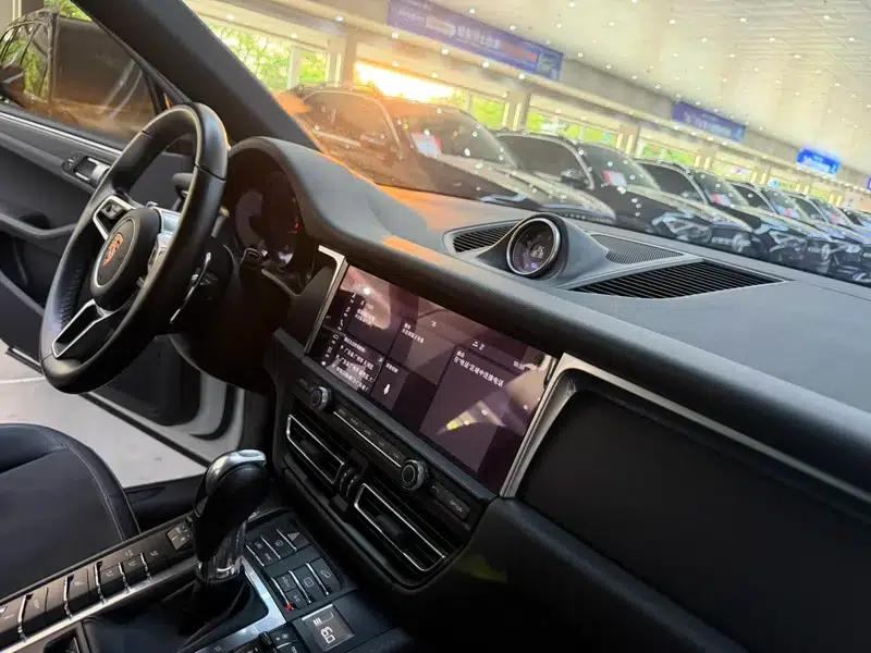 2018 Macan 2.0T — миниатюра 17
