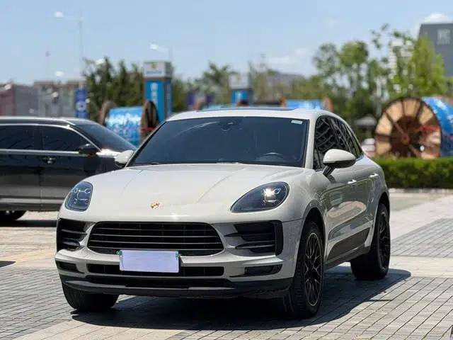 2021 Macan 2.0T