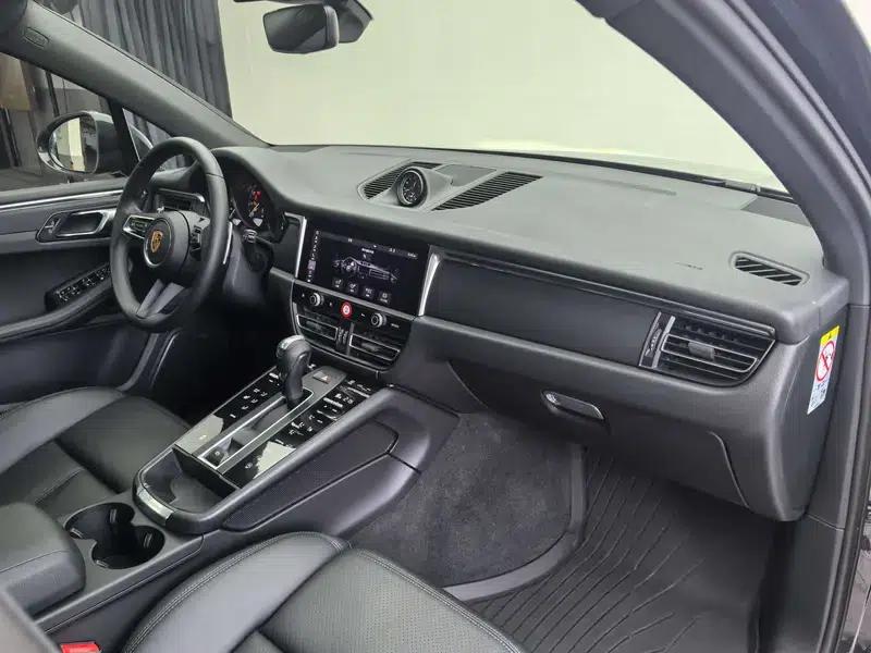 2022 Macan 2.0T — миниатюра 28