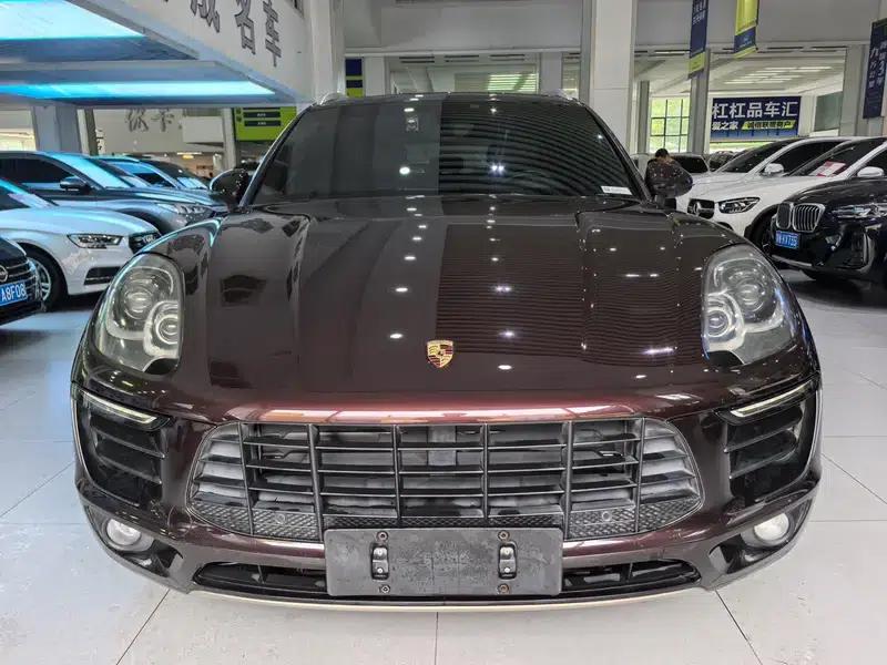 2016 Macan 2.0T — миниатюра 2