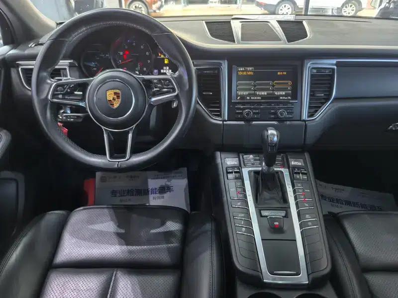 2016 Macan 2.0T — миниатюра 12