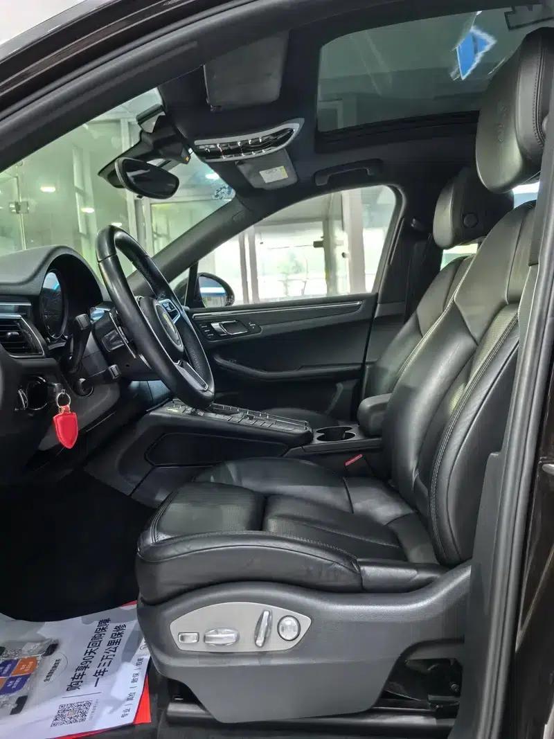 2016 Macan 2.0T — миниатюра 14