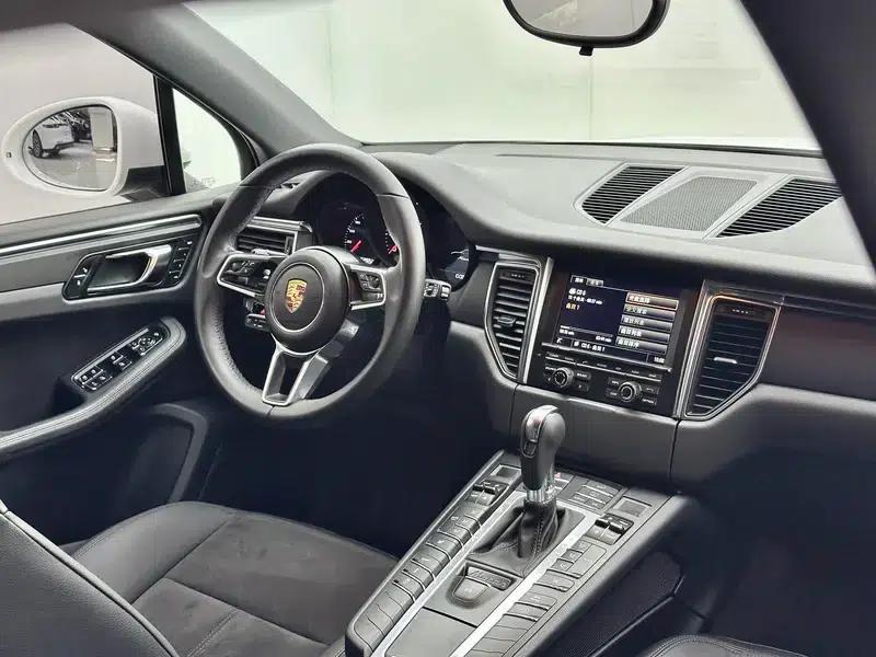 2014 Macan 2.0T — миниатюра 11