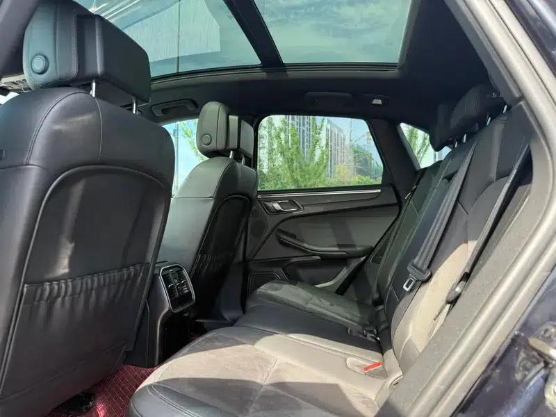 2014 Macan 2.0T — миниатюра 19