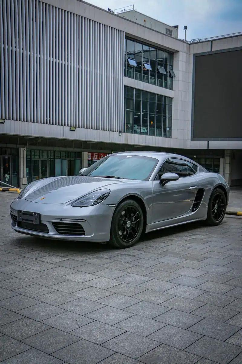 Porsche 718 Cayman 2018 2.0T — миниатюра 1