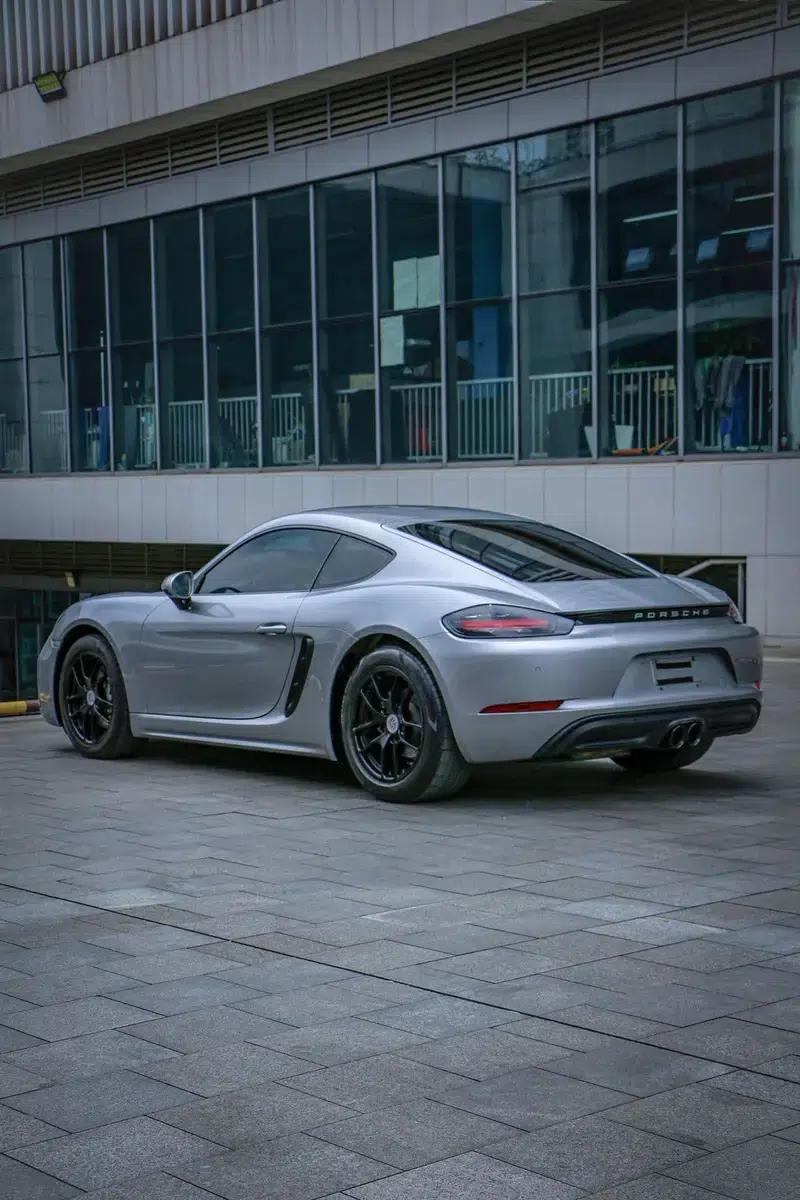 Porsche 718 Cayman 2018 2.0T — миниатюра 4
