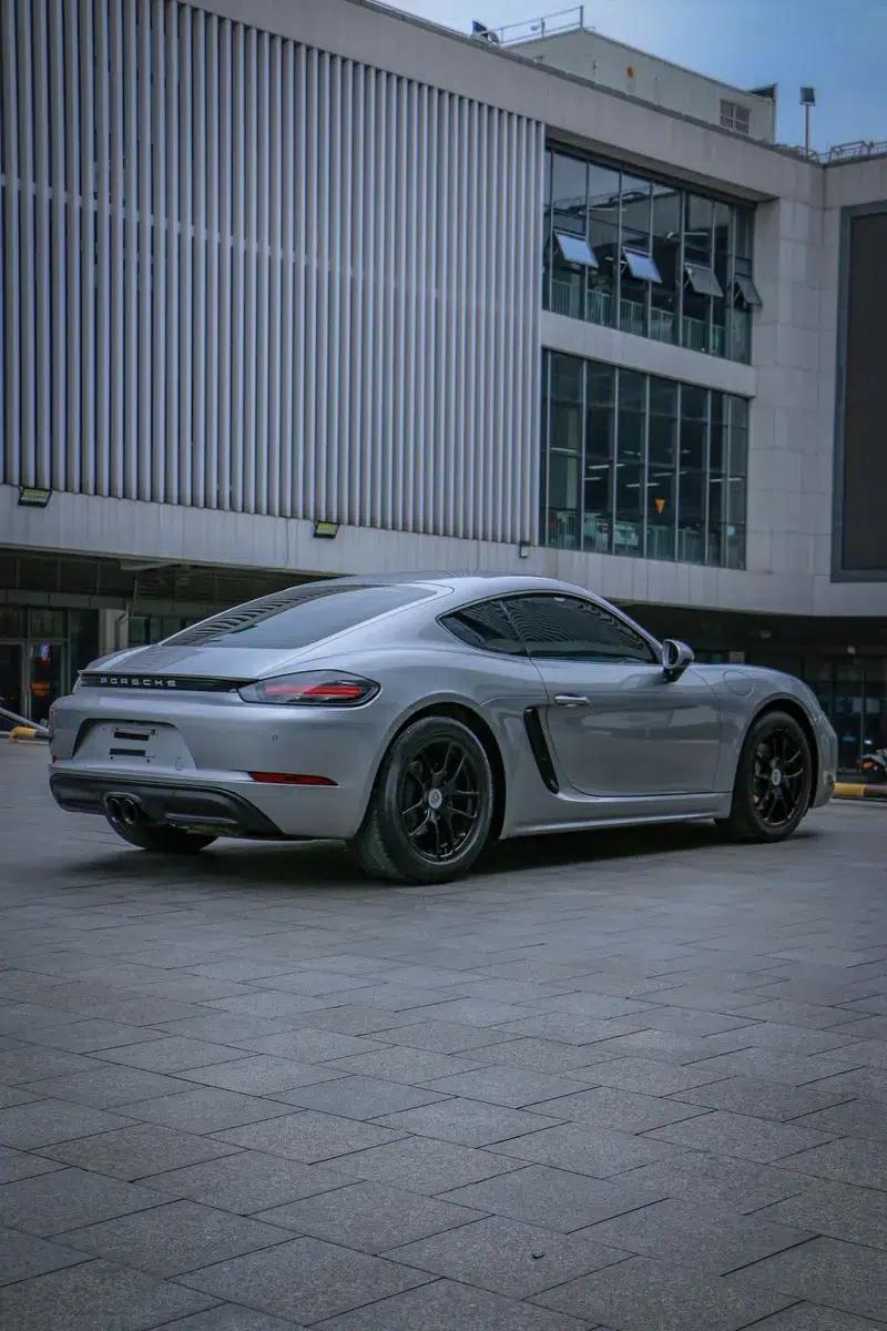 Porsche 718 Cayman 2018 2.0T — миниатюра 6