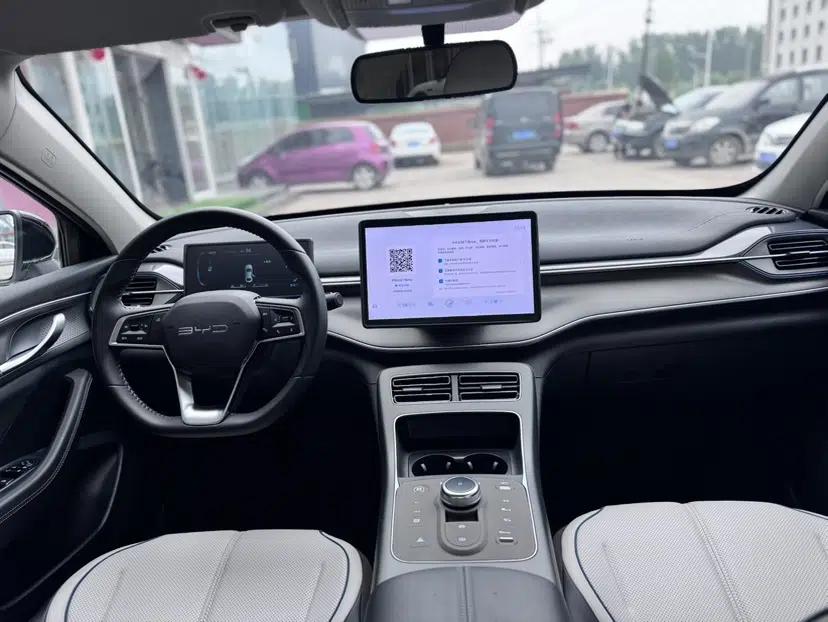 BYD Destroyer 05 2024 HONOR Edition DM-i 55KM Luxury Model — миниатюра 13