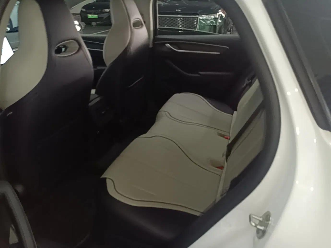 BYD Destroyer 05 2024 HONOR Edition DM-i 55KM Luxury Model — миниатюра 20