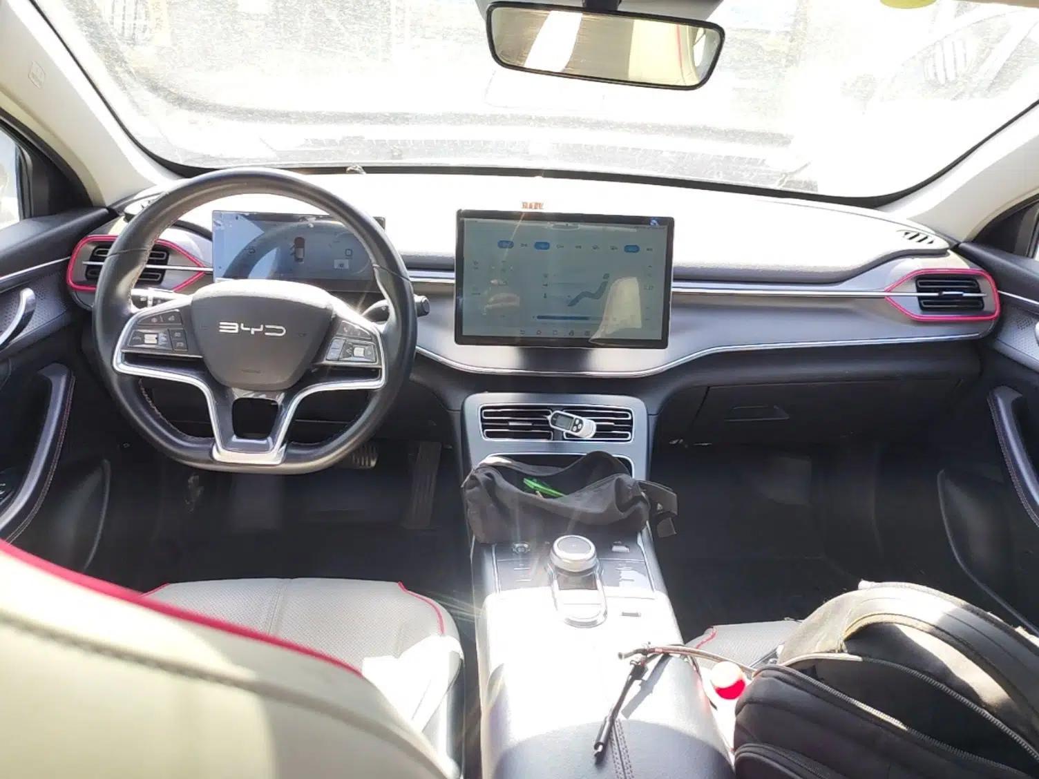 BYD Destroyer 05 2022 DM-i 55KM Prestige Model — миниатюра 17