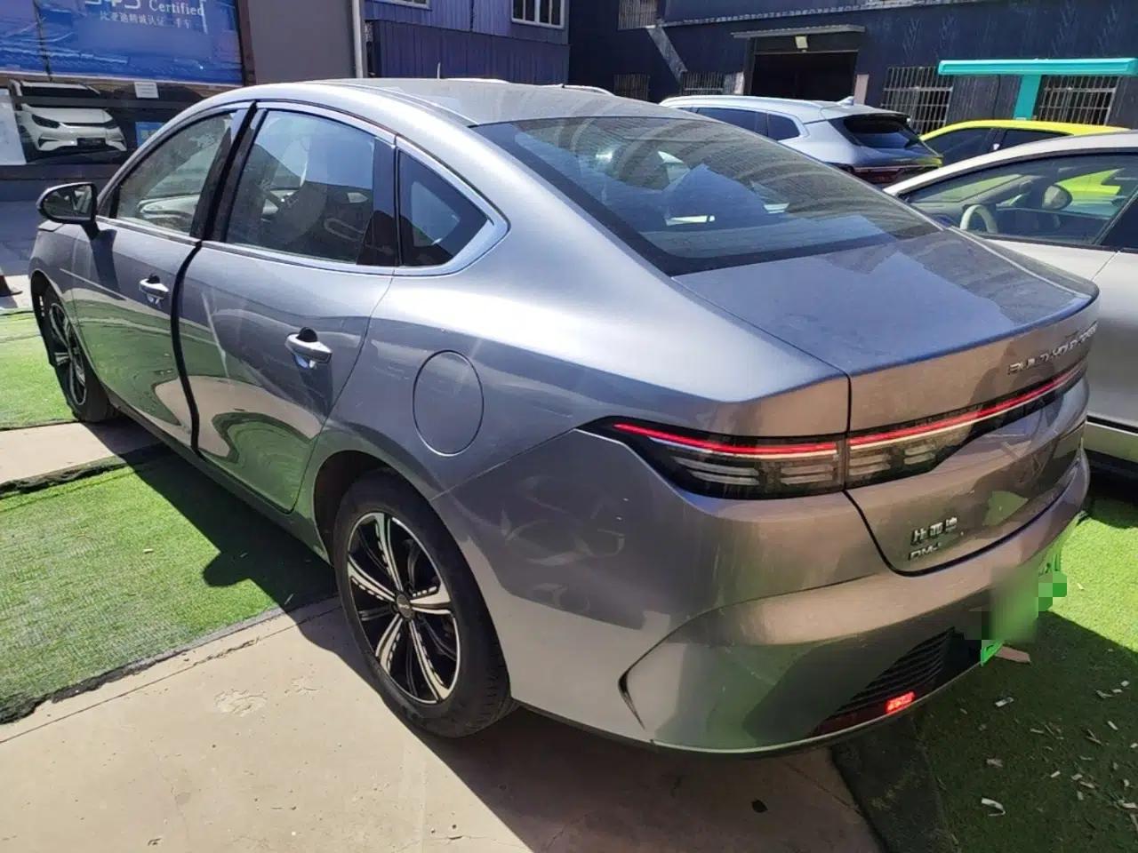 BYD Destroyer 05 2022 DM-i 55KM Prestige Model — миниатюра 4