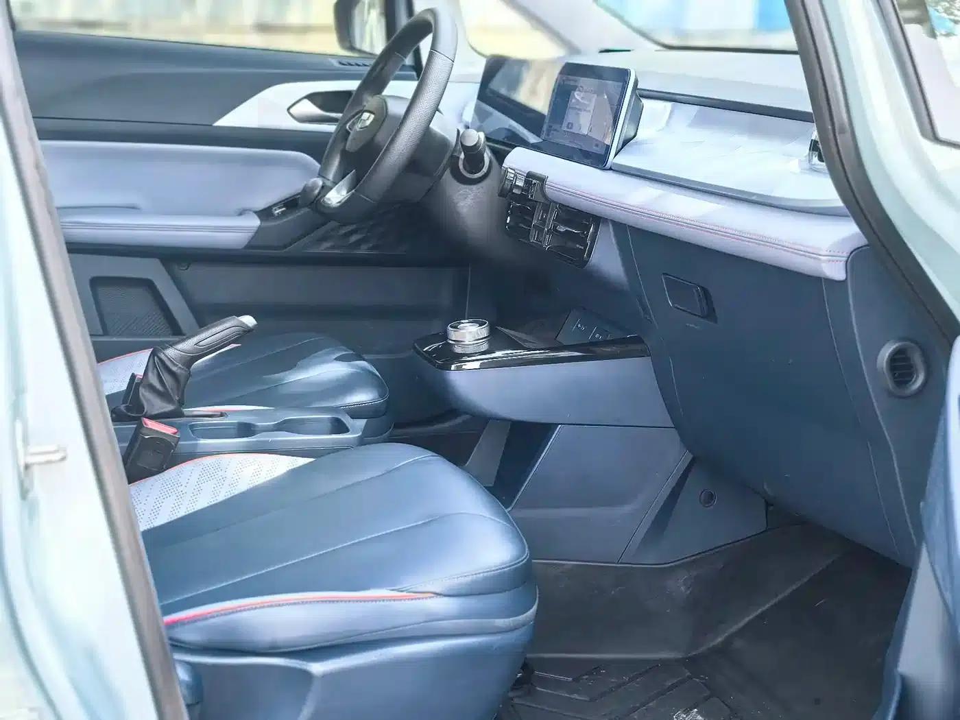 Geely Geometry E Firefly 2022 Model 320KM Cute Tiger 4-Seater — миниатюра 17