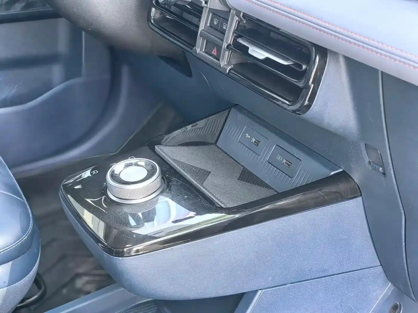 Geely Geometry E Firefly 2022 Model 320KM Cute Tiger 4-Seater — миниатюра 19