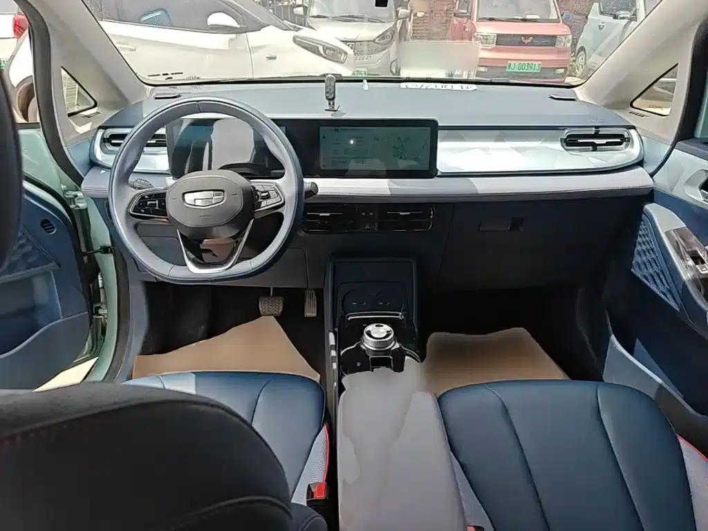 Geely Geometry E Firefly 2023 Model 401KM Linglong Tiger 5-Seater — миниатюра 10