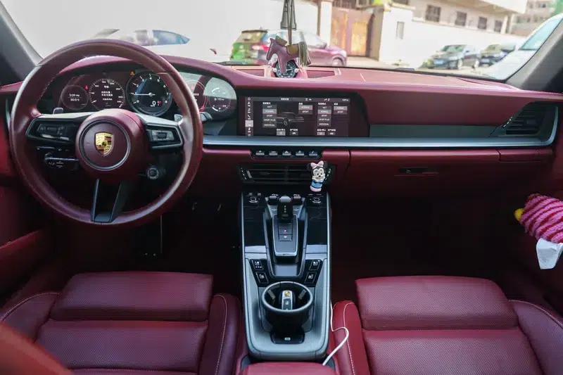 Porsche 911 2020 Carrera 3.0T — миниатюра 10
