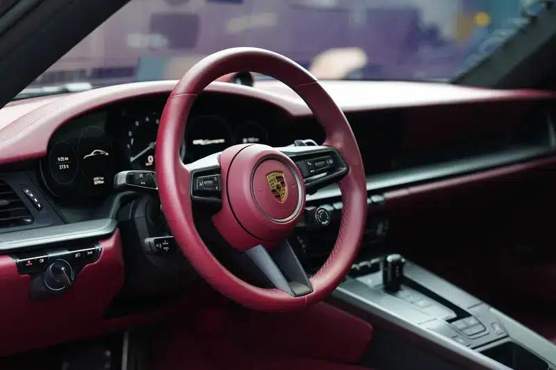 Porsche 911 2020 Carrera 3.0T — миниатюра 24
