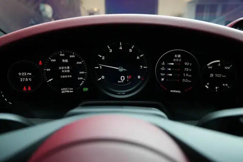 Porsche 911 2020 Carrera 3.0T — миниатюра 29