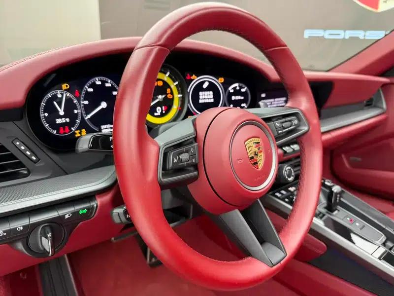 2023 Porsche 911 Targa 4S 3.0T — миниатюра 14