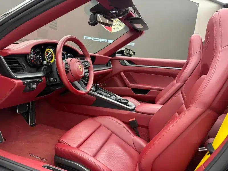 2023 Porsche 911 Targa 4S 3.0T — миниатюра 16