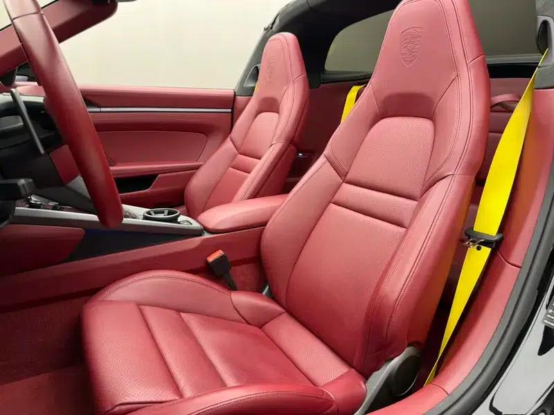2023 Porsche 911 Targa 4S 3.0T — миниатюра 17