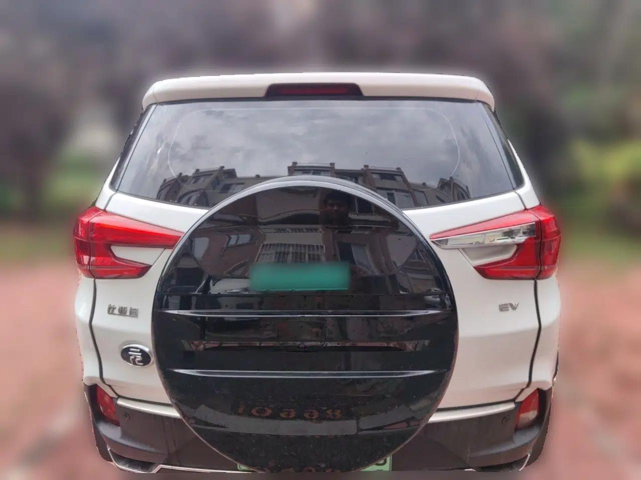 BYD Yuan New Energy 2019 EV535 Smart Connect Trendsetting Model — миниатюра 3