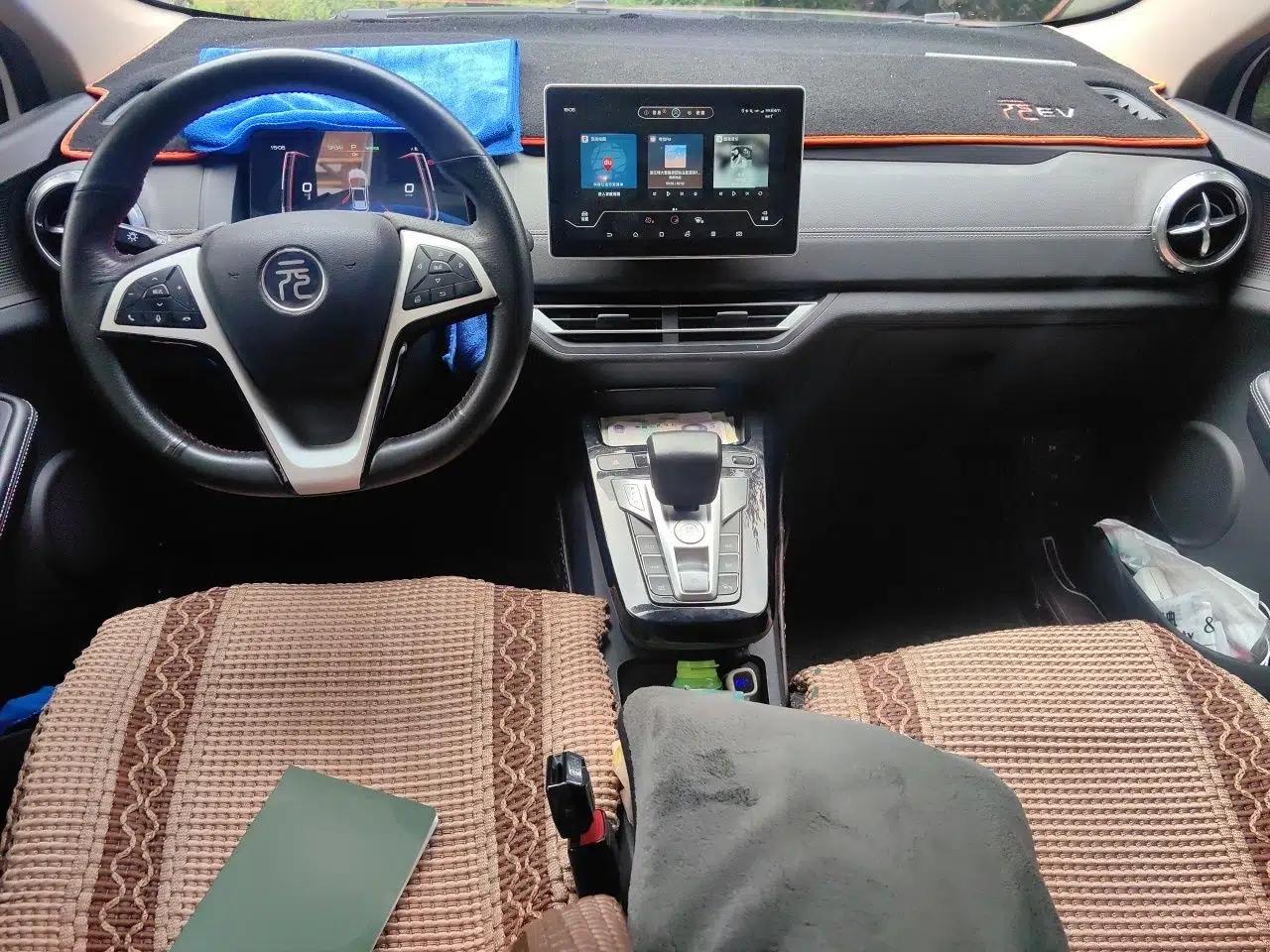 BYD Yuan New Energy 2019 EV535 Smart Connect Trendsetting Model — миниатюра 6