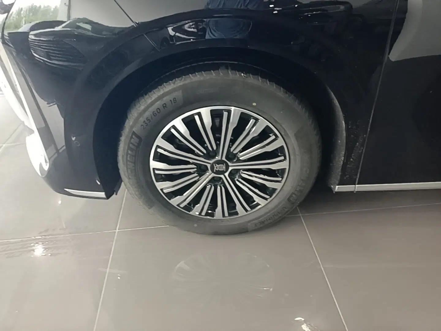 BYD Xia 2025 DM-i 1.5T 180km Beyond Edition — миниатюра 10