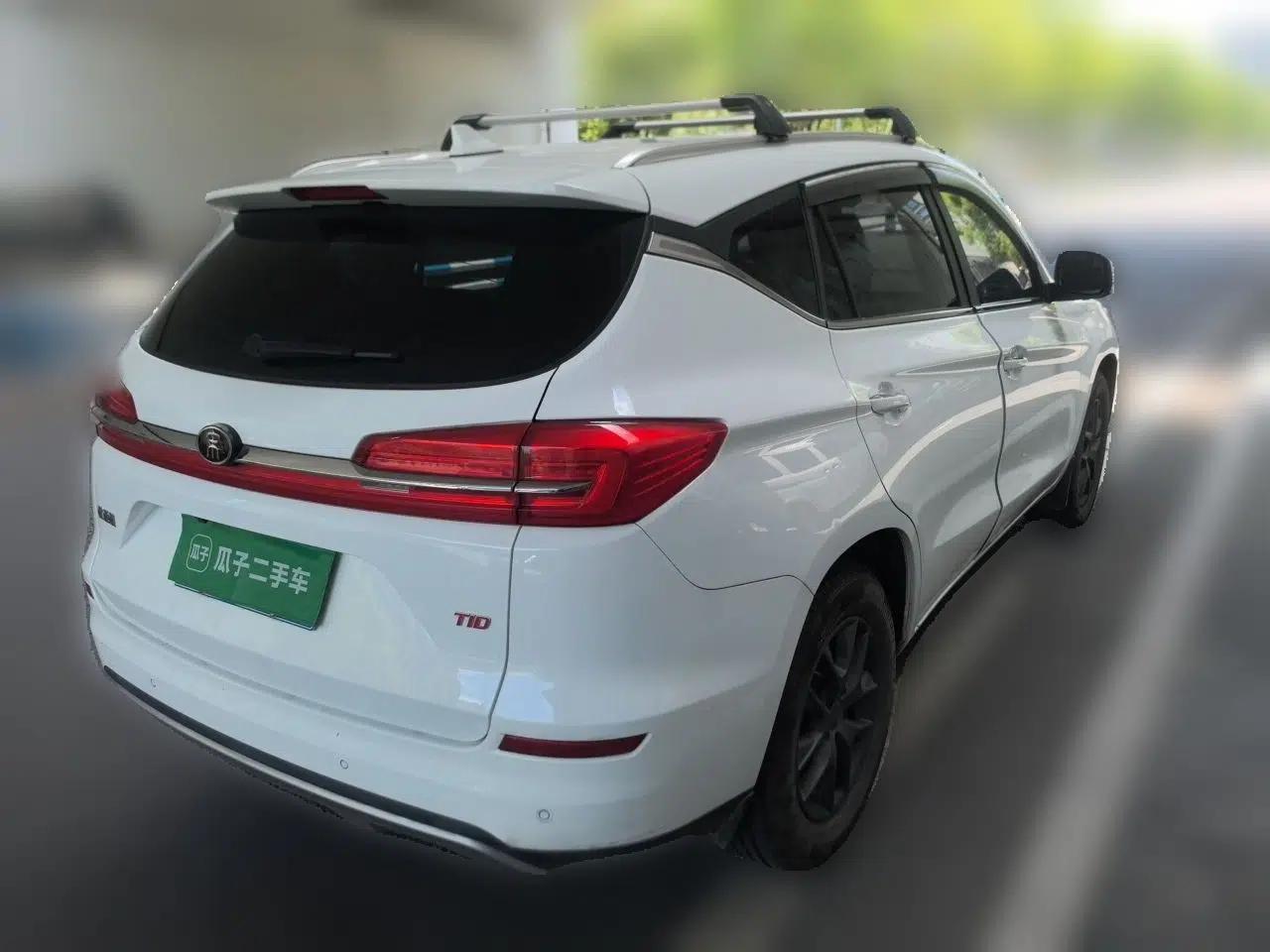 BYD Song 2019 1.5TI Automatic Smart Connect Luxurious Edition — миниатюра 6