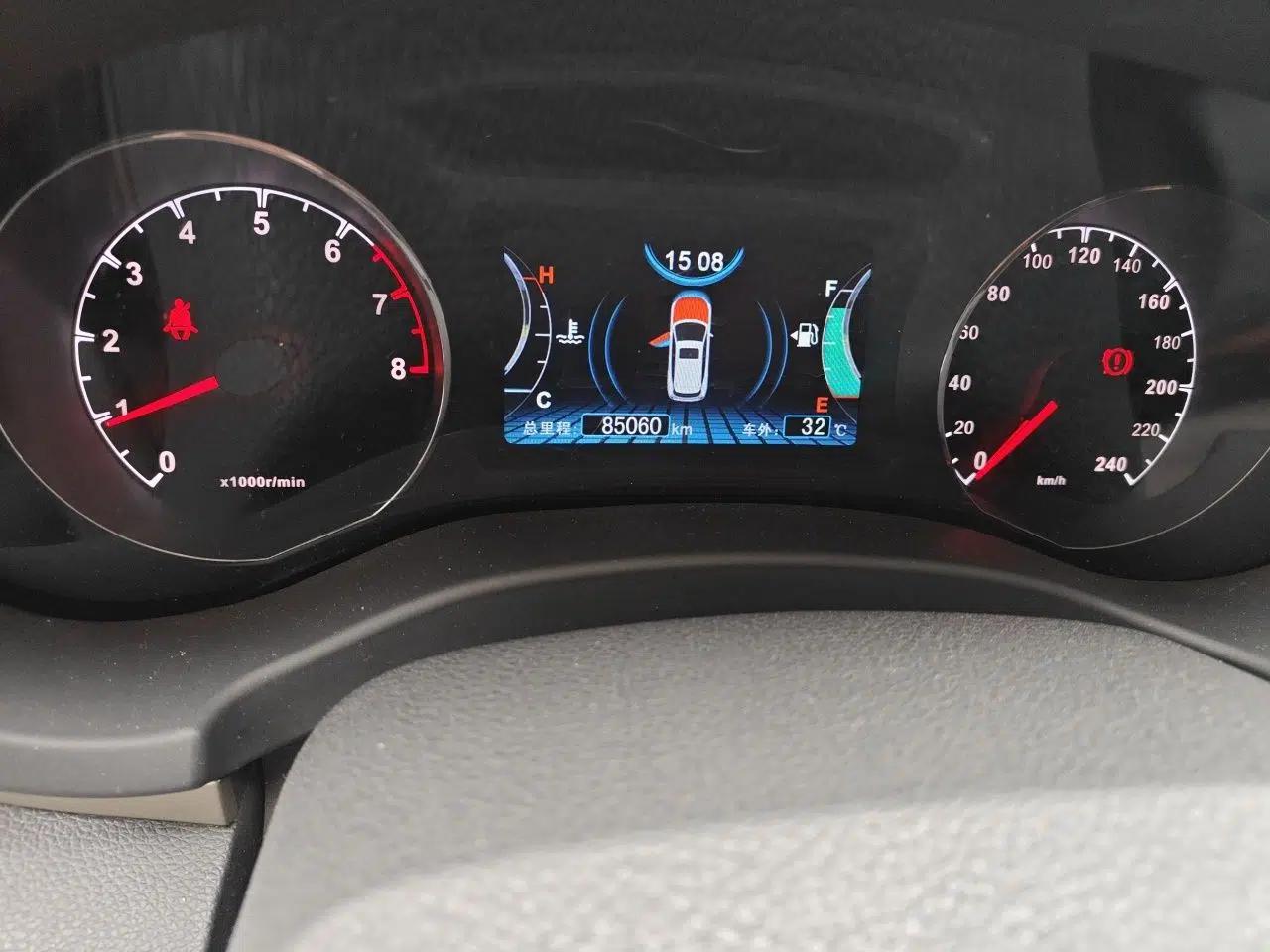 BYD Song 2016 GaiShi Edition 1.5TI Manual Elite Model — миниатюра 12