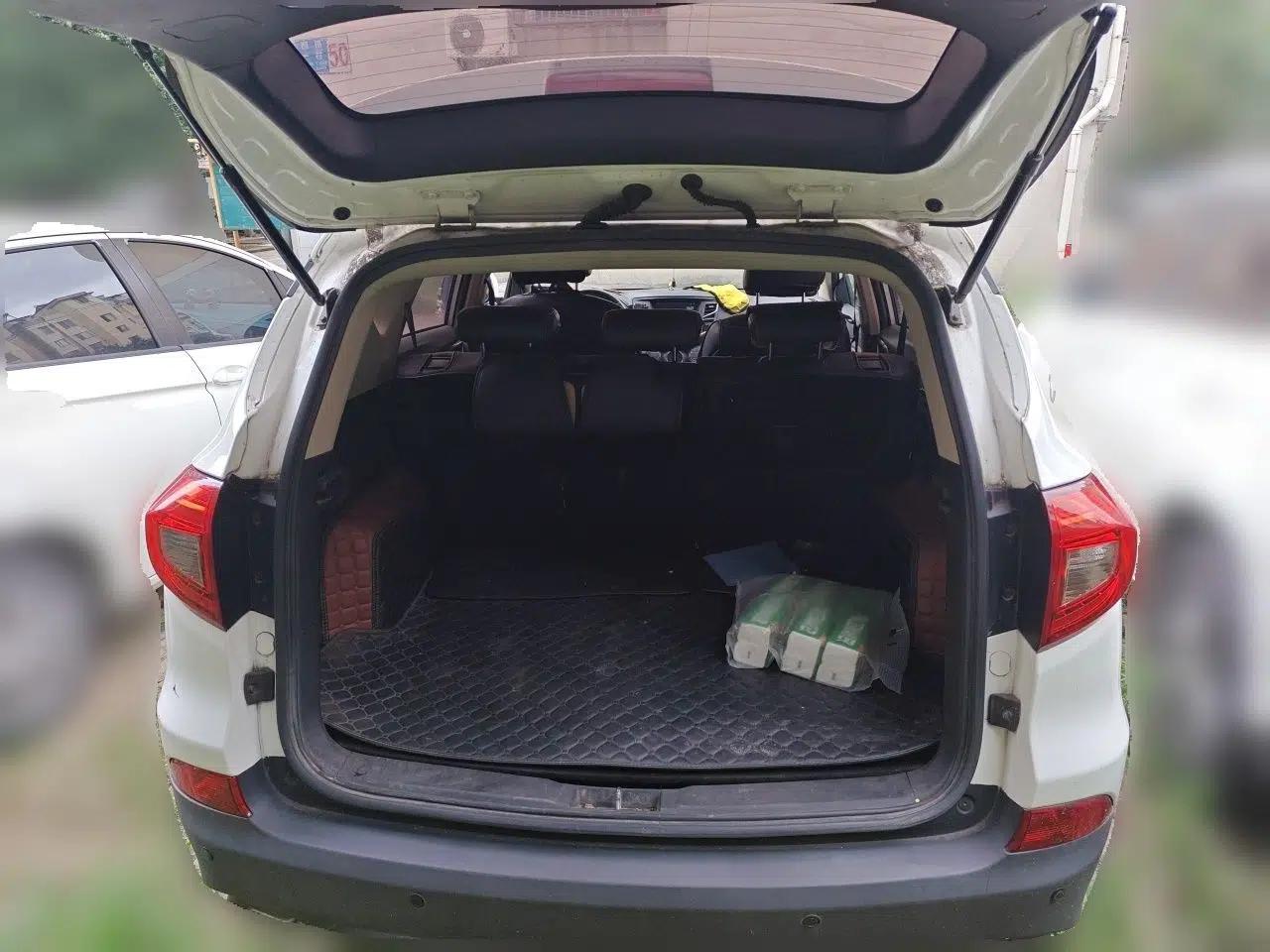 BYD Song 2016 GaiShi Edition 1.5TI Manual Elite Model — миниатюра 19