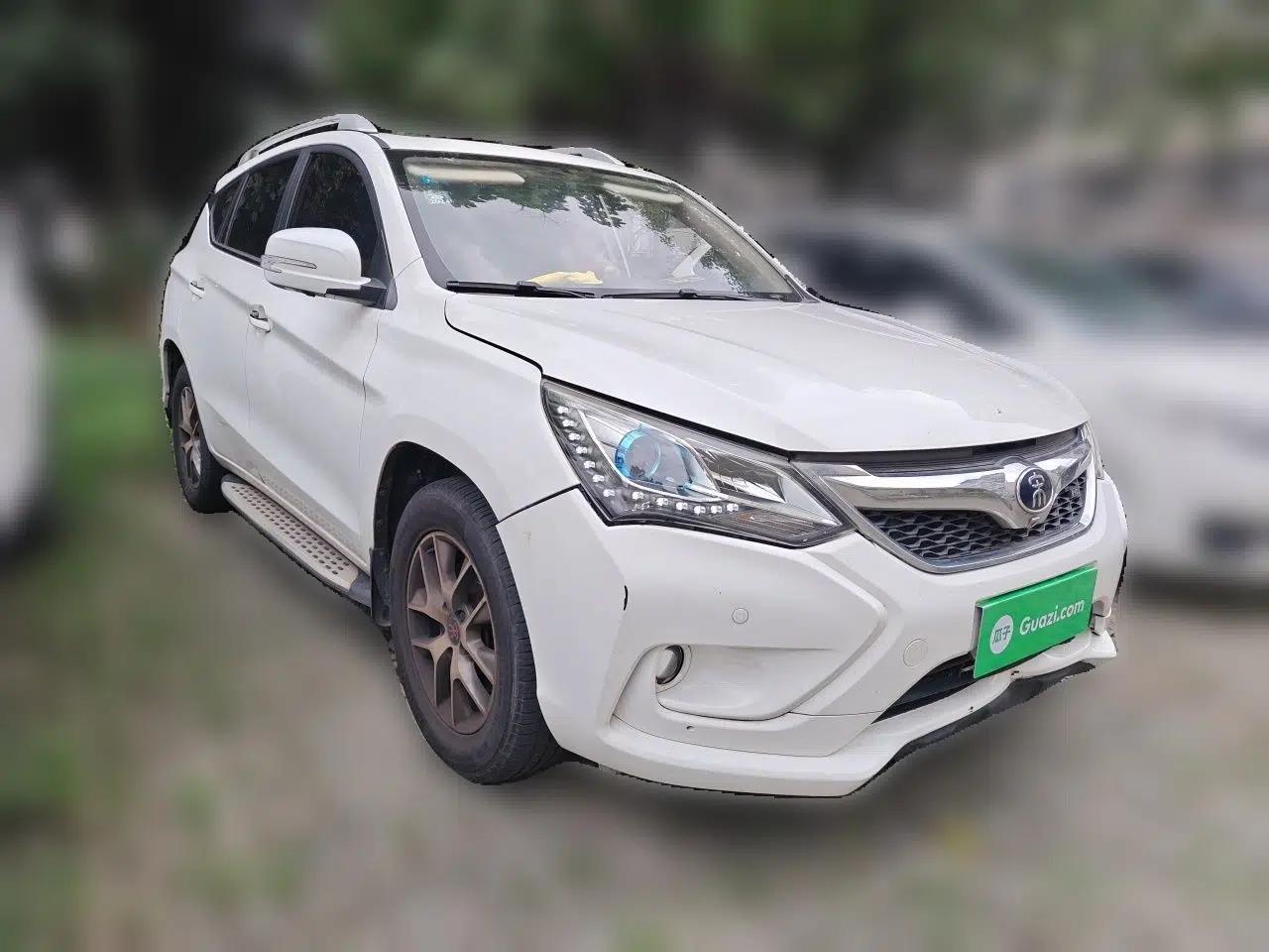 BYD Song 2016 GaiShi Edition 1.5TI Manual Elite Model — миниатюра 3