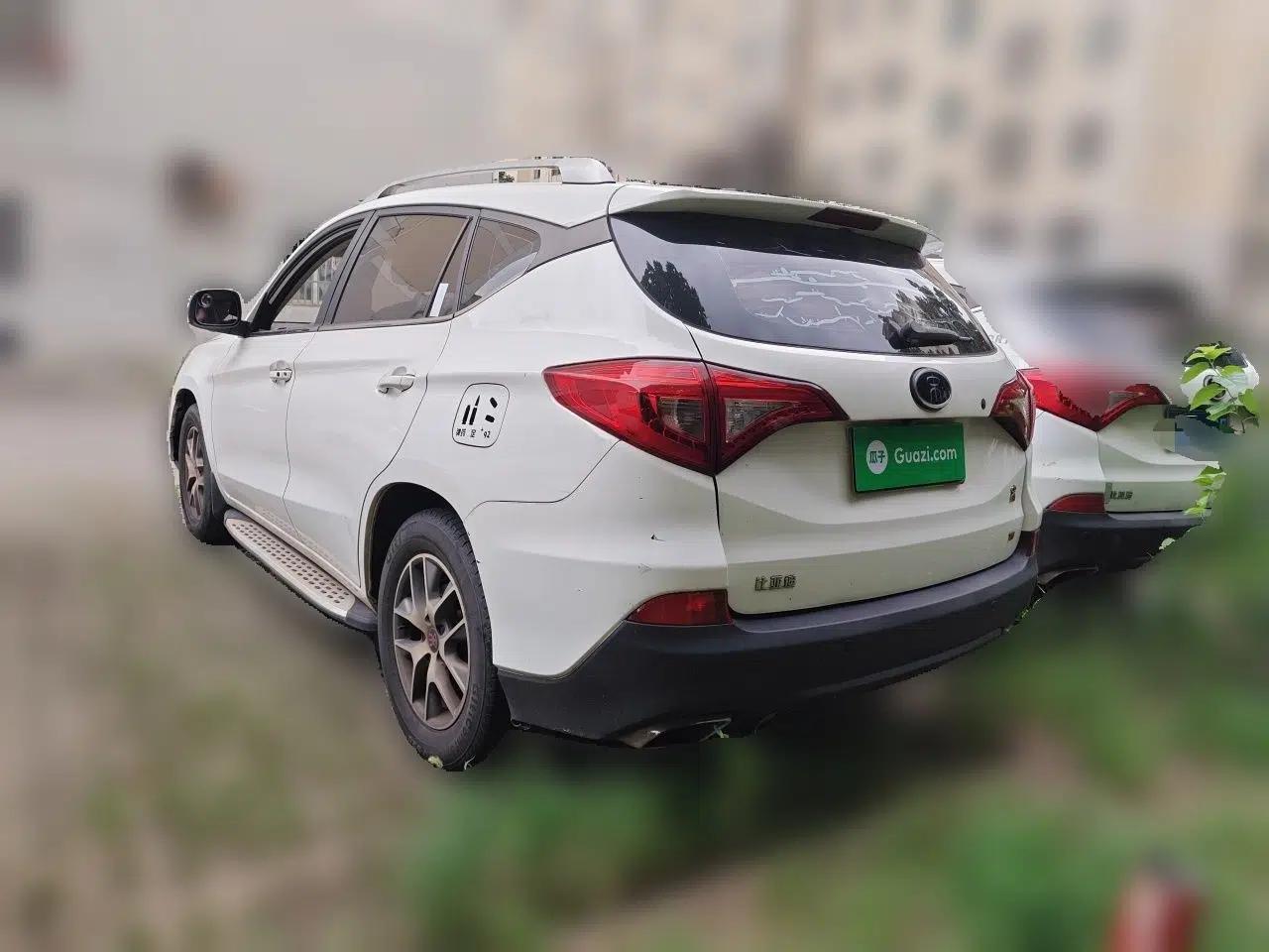 BYD Song 2016 GaiShi Edition 1.5TI Manual Elite Model — миниатюра 4