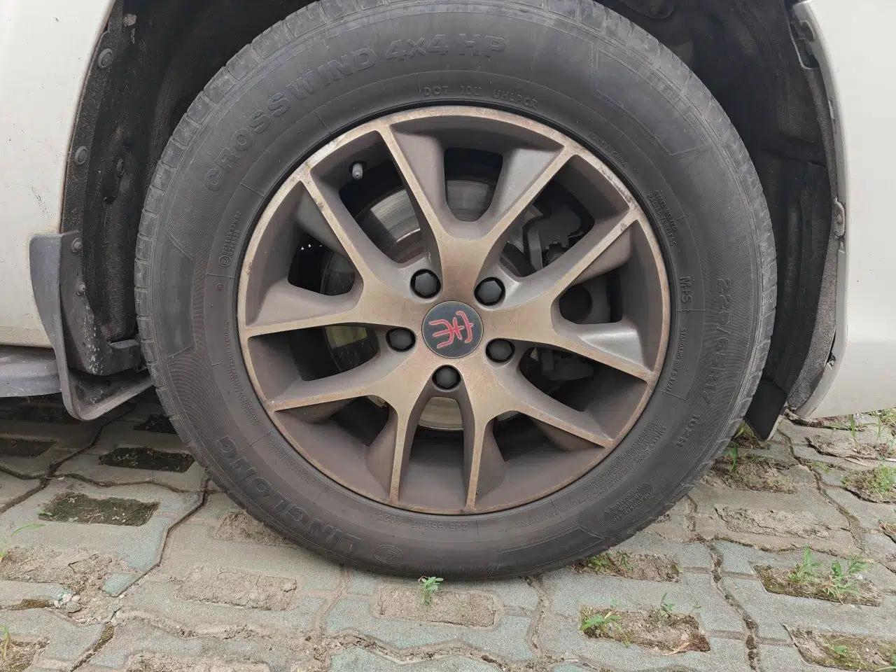BYD Song 2016 GaiShi Edition 1.5TI Manual Elite Model — миниатюра 8